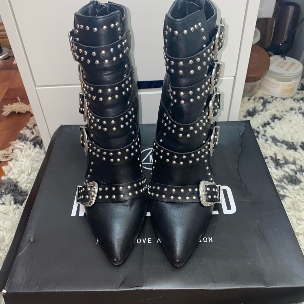 Forever 21 Buckle Black Bootie Size 8